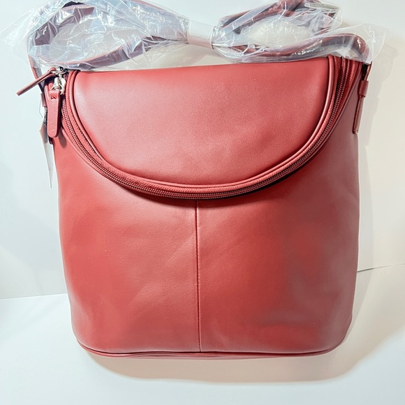 Maxx New York Chic Burgundy Red leather shoulder bag - Picture 1 of 5